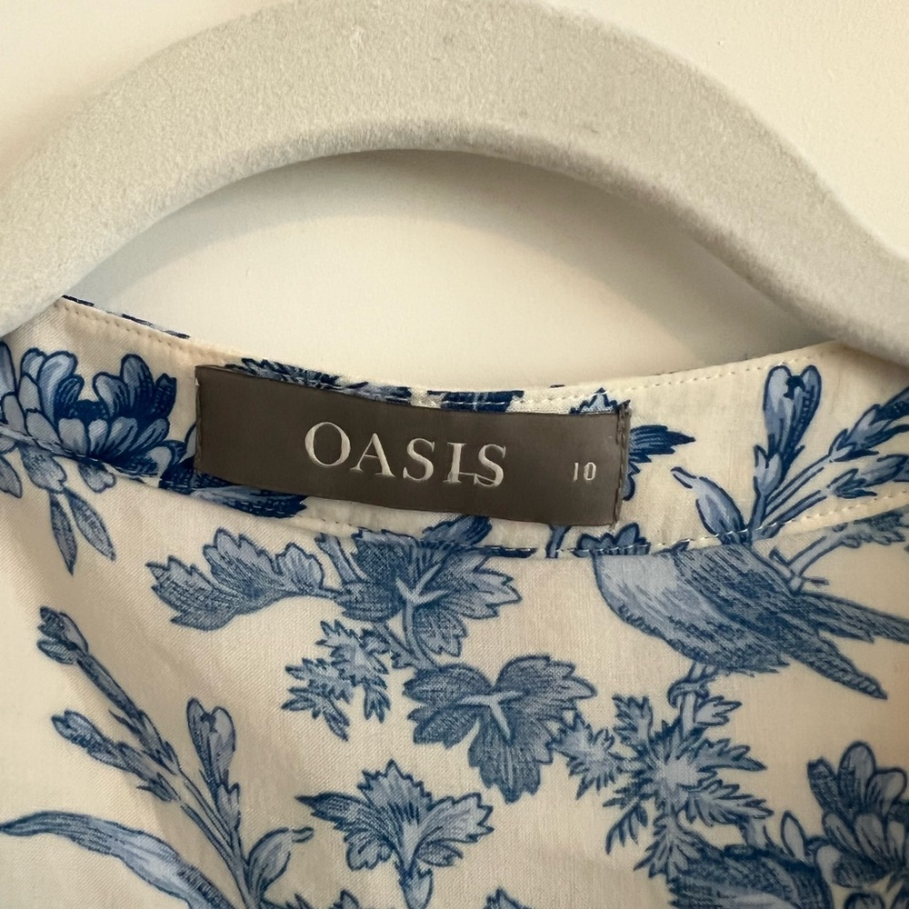 Oasis Floral Bird Print blue and white shirt - Picture 5 of 6